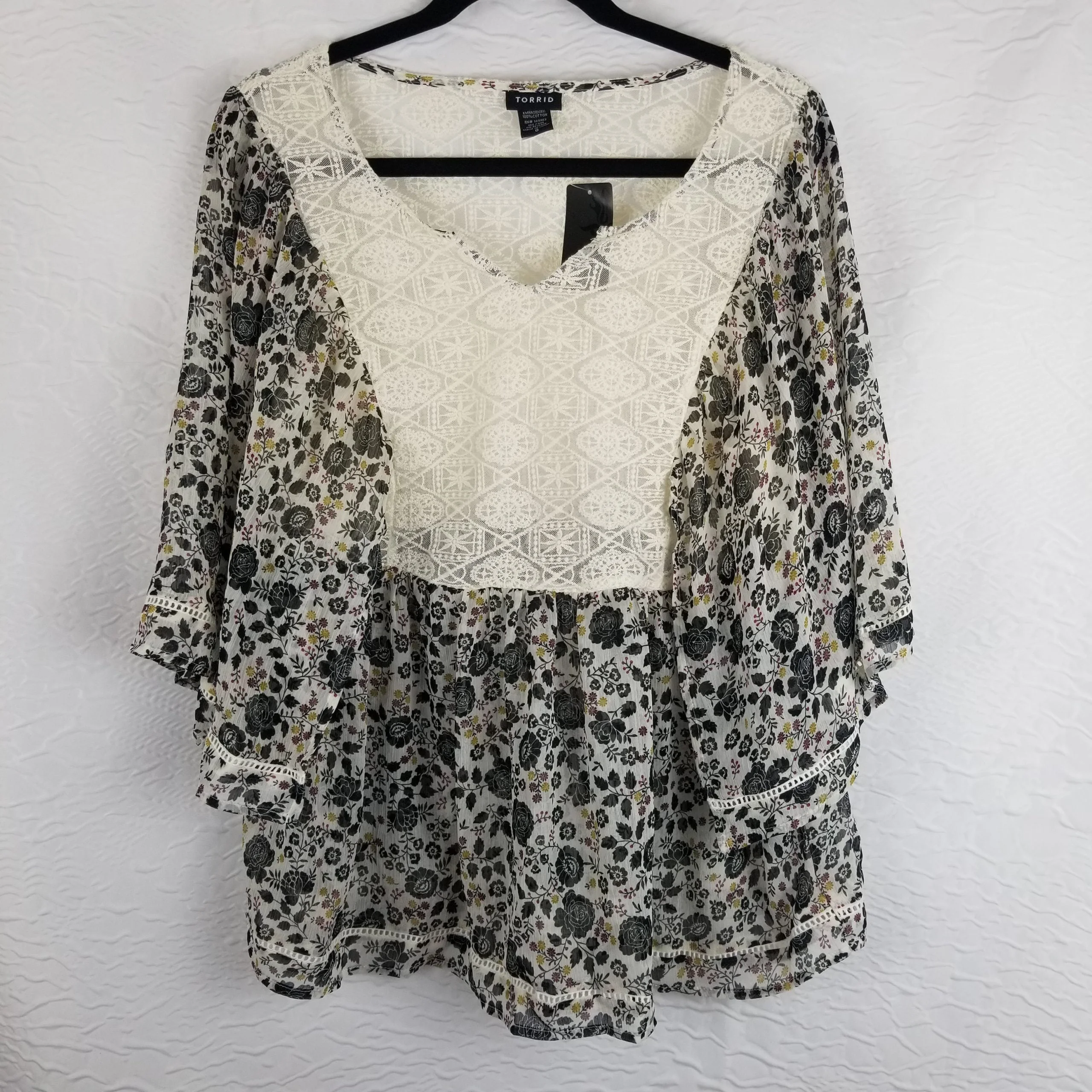 NEW TORRID Floral Print Chiffon lace Blouse Plus Size 0 = Size L regular